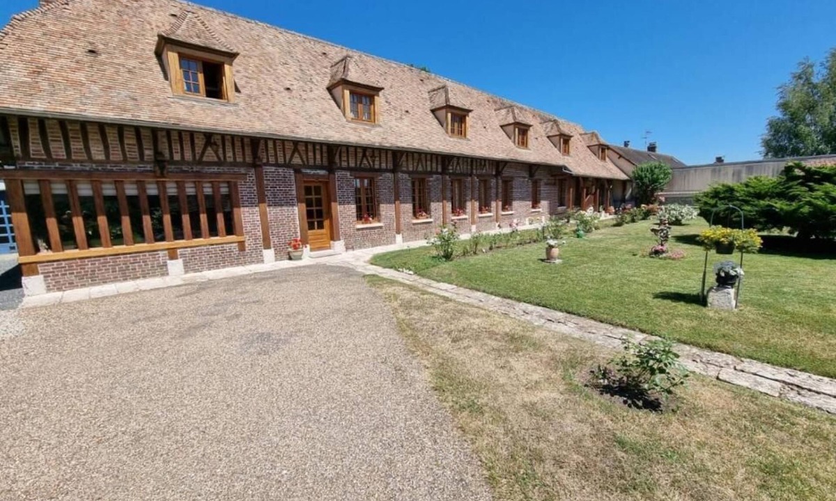 Mezieres-en-Vexin Bed & Breakfast | Au Relais Des Diligences