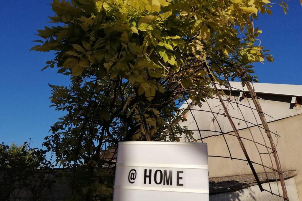 Auxerre Apartment | Au vert à la ville