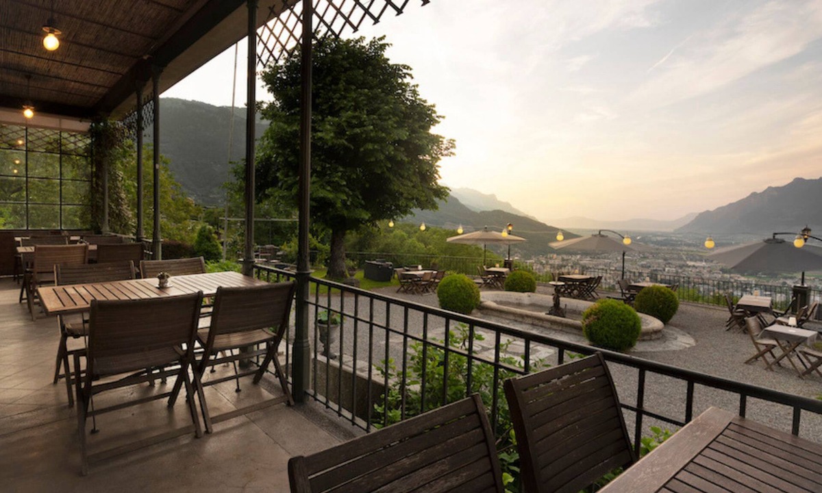 Monthey Hotel | Au Vieux Manoir
