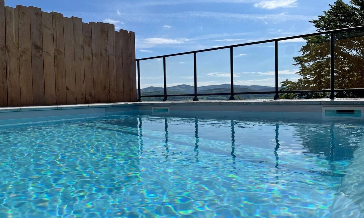 Chateau-Chinon Hotel | Au Vieux Morvan