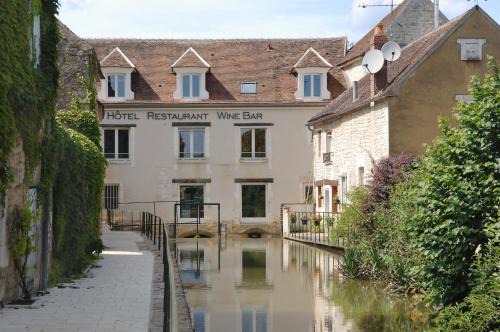 Chablis Cabin | Au Vieux Moulin