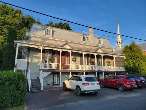 Saint-Leon-de-Standon Bed & Breakfast | Au Vieux Presbytère De Saint-Léon