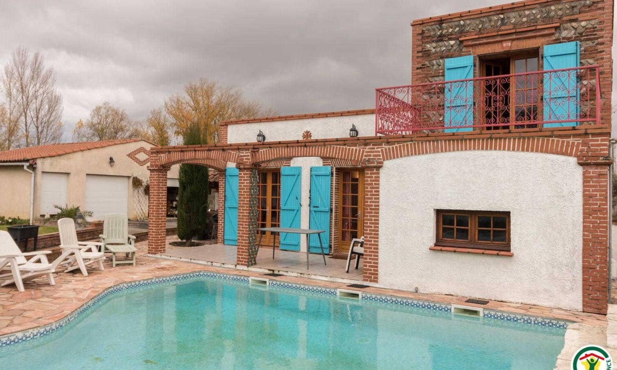 Roques House | Au Village - ROQUES - Gîte