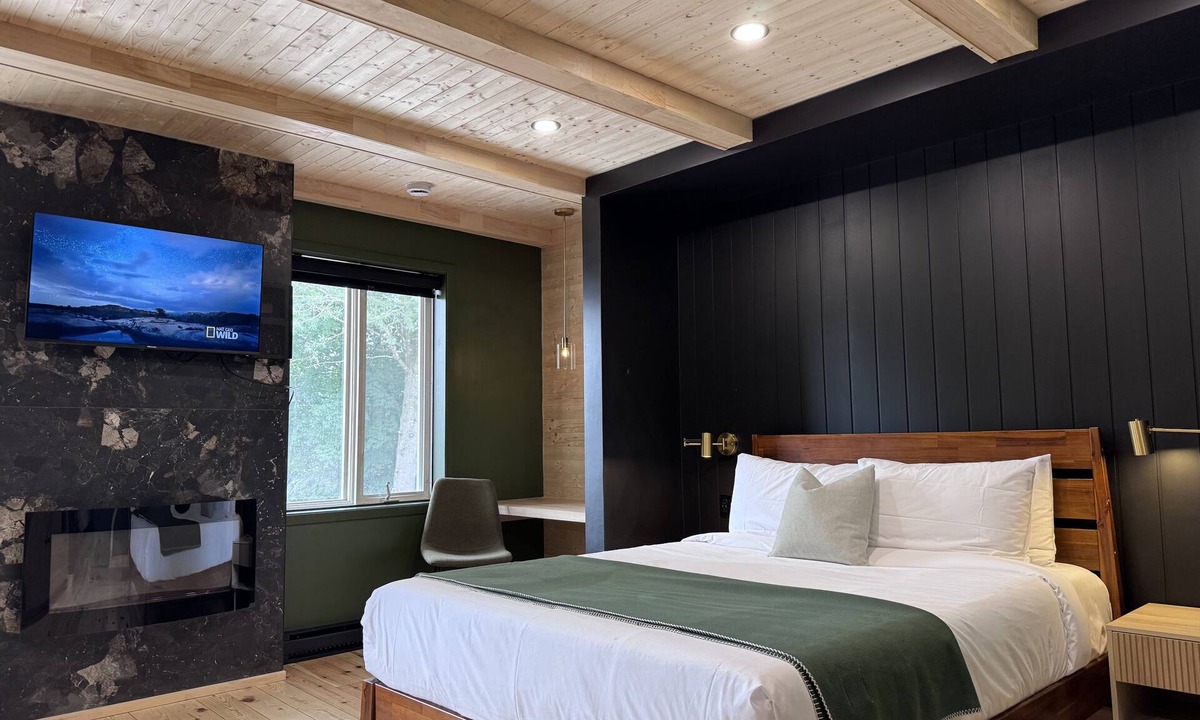 Saint-Gabriel-de-Valcartier Hotel | Auberge Valcartier - Par Aneyro
