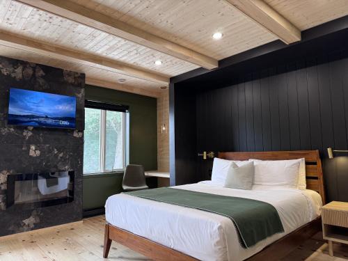 Saint-Gabriel-de-Valcartier Hotel | Auberge Valcartier - Par Aneyro