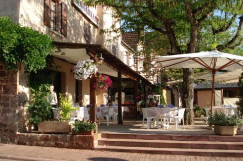 Saint-Cyprien-sur-Dourdou Hotel | Auberge Aux Portes de Conques