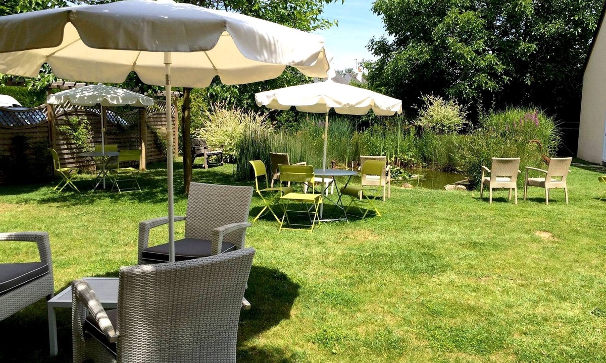 Doue-la-Fontaine Hotel | Auberge Bienvenue