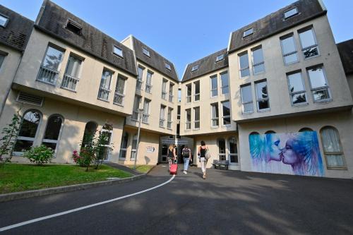 Orleans Hostel | AUBERGE DE JEUNESSE D'ORLEANS