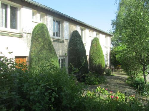 Chomelix Hotel | Auberge de l'Arzon