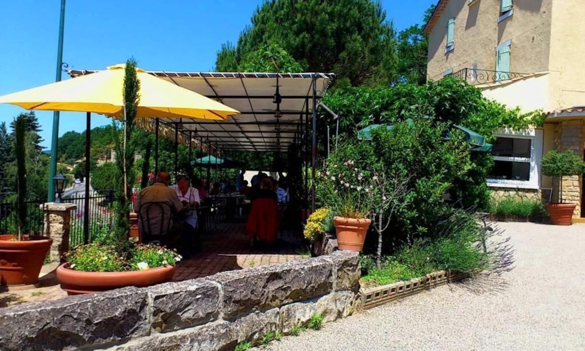 Dieulefit Hotel | Auberge de l'escargot d'or