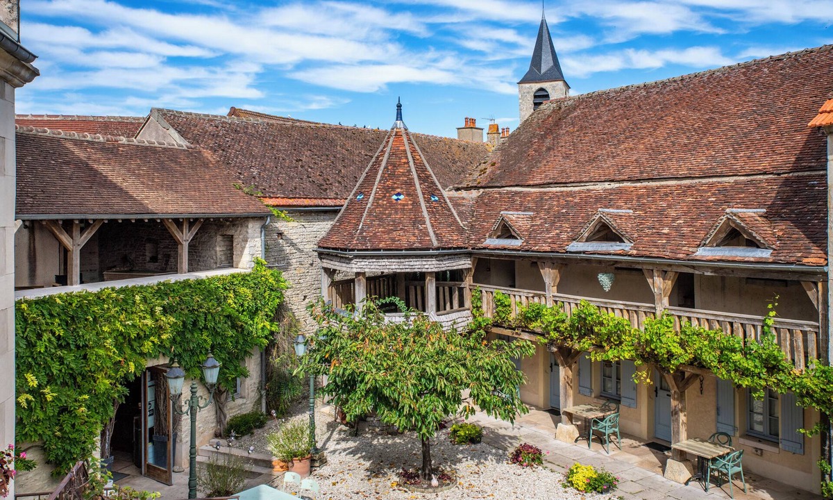 Nitry Hotel | Auberge de la Beursaudiere