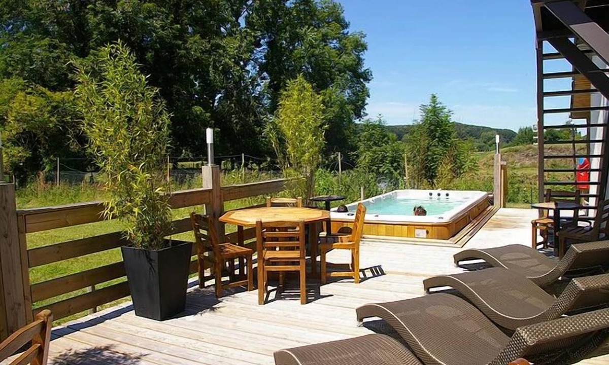 Hericourt-en-Caux Hotel | Auberge De La Durdent