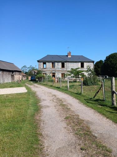 Capelle-les-Grands Bed & Breakfast | Auberge de la croix du maupas