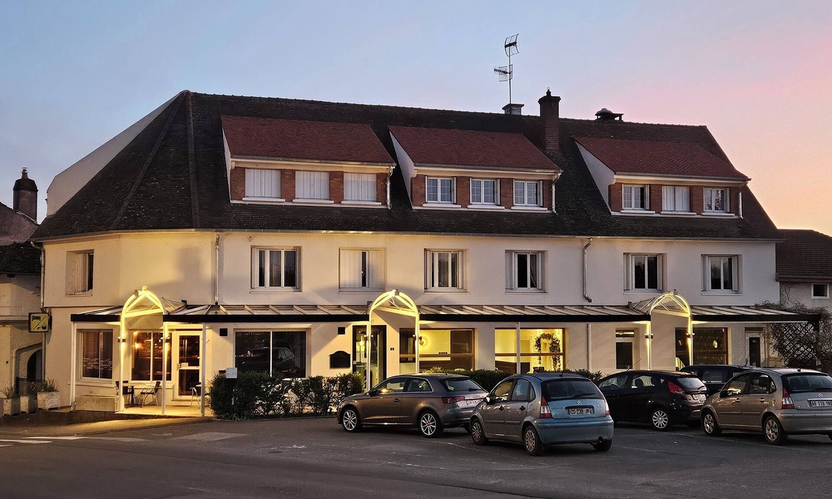 Losne Hotel | AUBERGE DE LA MARINE