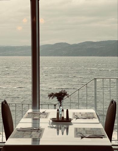 La Baie Hotel | Auberge de la Rivière Saguenay