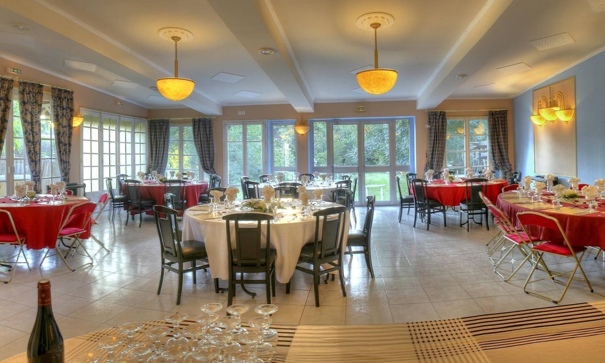 Carrieres-sous-Poissy Hotel | Auberge des Ecluses