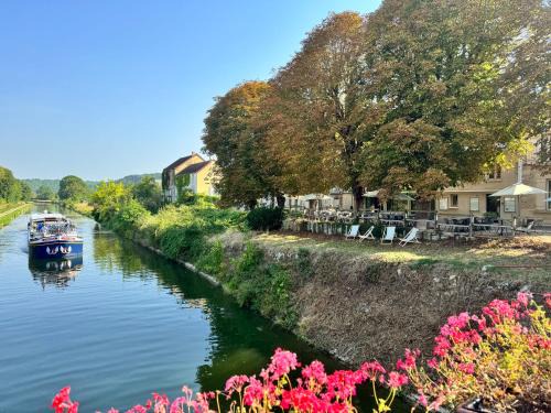 Chassignelles Hotel | Auberge du Canal