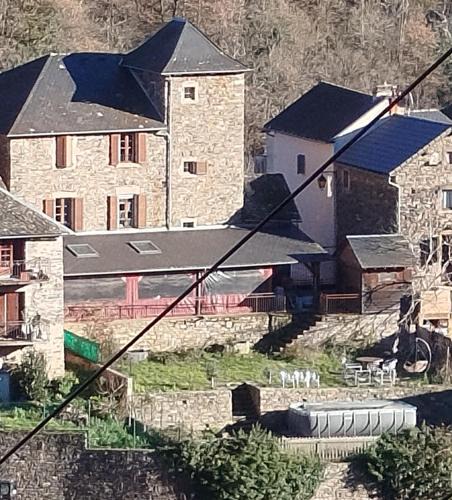 Ayssenes Hotel | Auberge du Roc Saint Jean