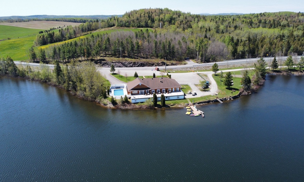 Sayabec Hotel | Auberge du Lac Malcom