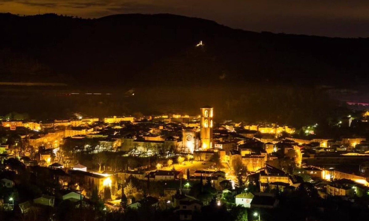 Lodeve Bed & Breakfast | Auberge Du Mazet