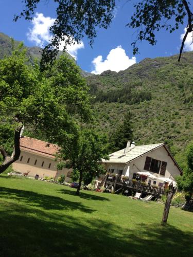 La Motte-en-Champsaur Hotel | AUBERGE GAILLARD