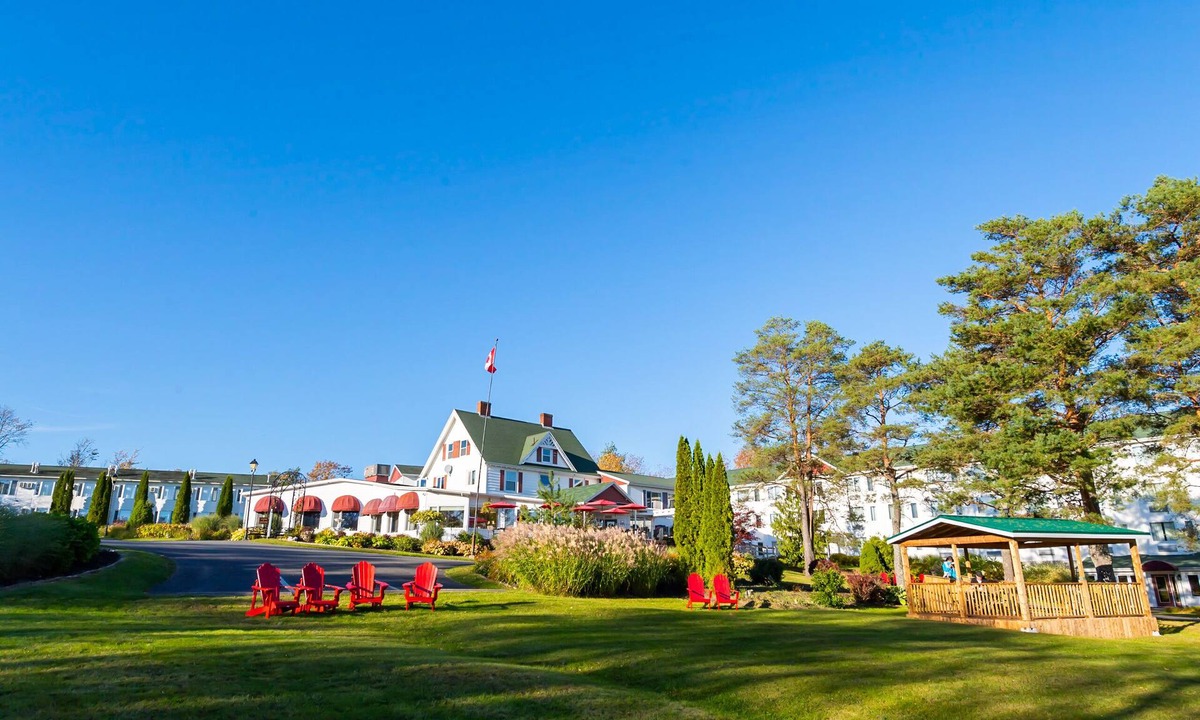 Baddeck Hotel | Auberge Gisele's Inn