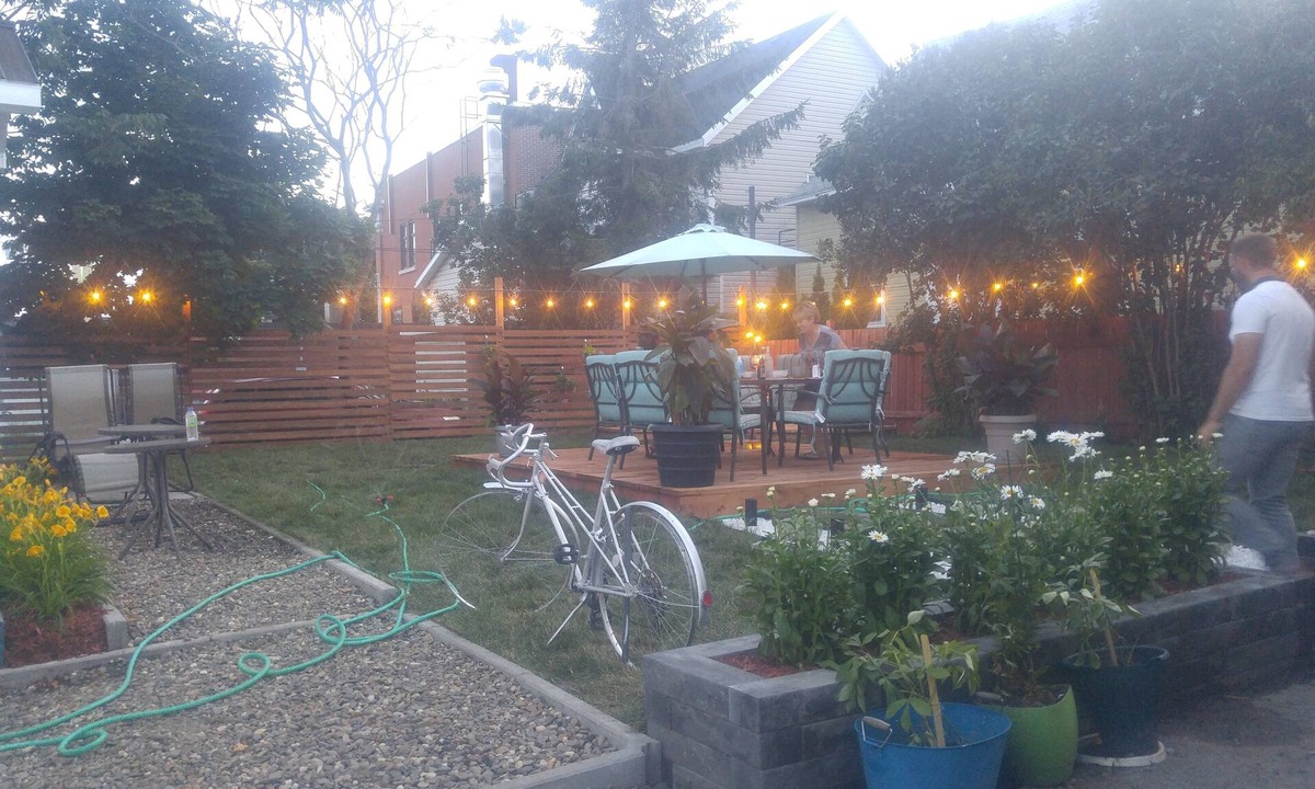 Charny Hostel | Auberge Jeunesse LouLou's Backpacker Hostel