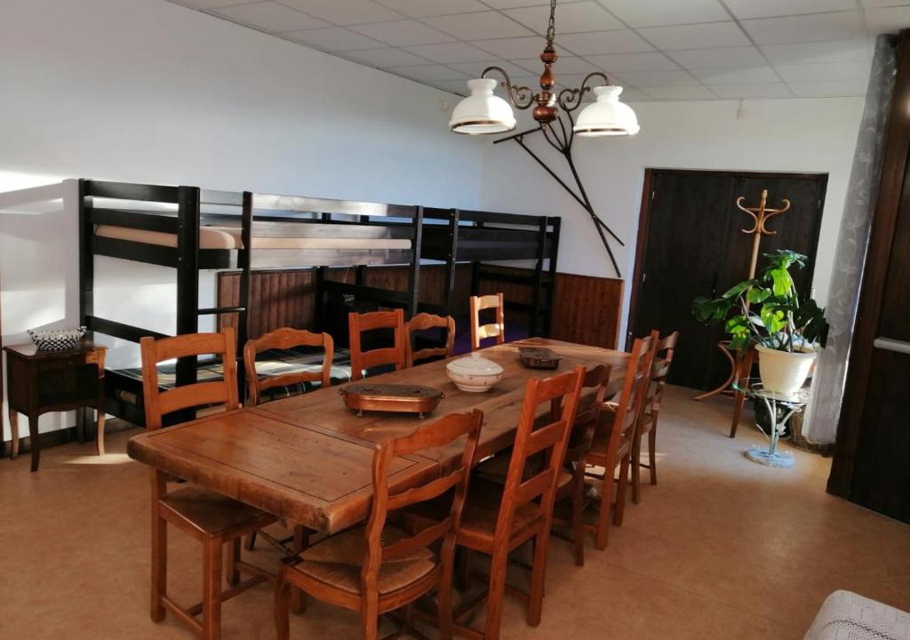 La Motte-d'Aveillans Hostel | auberge LARMUSE - Dortoir des renards