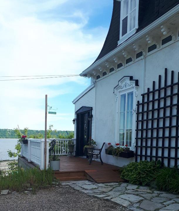 Chateau-Richer Bed & Breakfast | Auberge le Petit Séjour