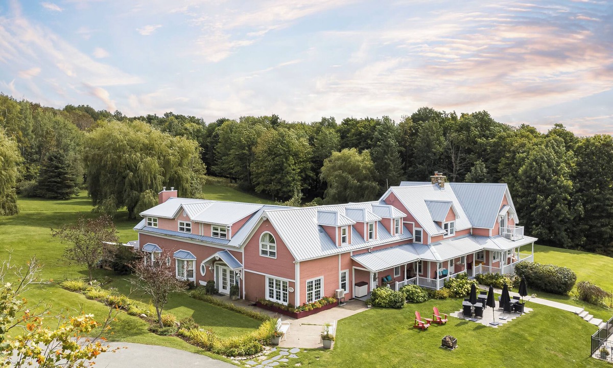 Hatley Bed & Breakfast | Auberge Le Tricorne