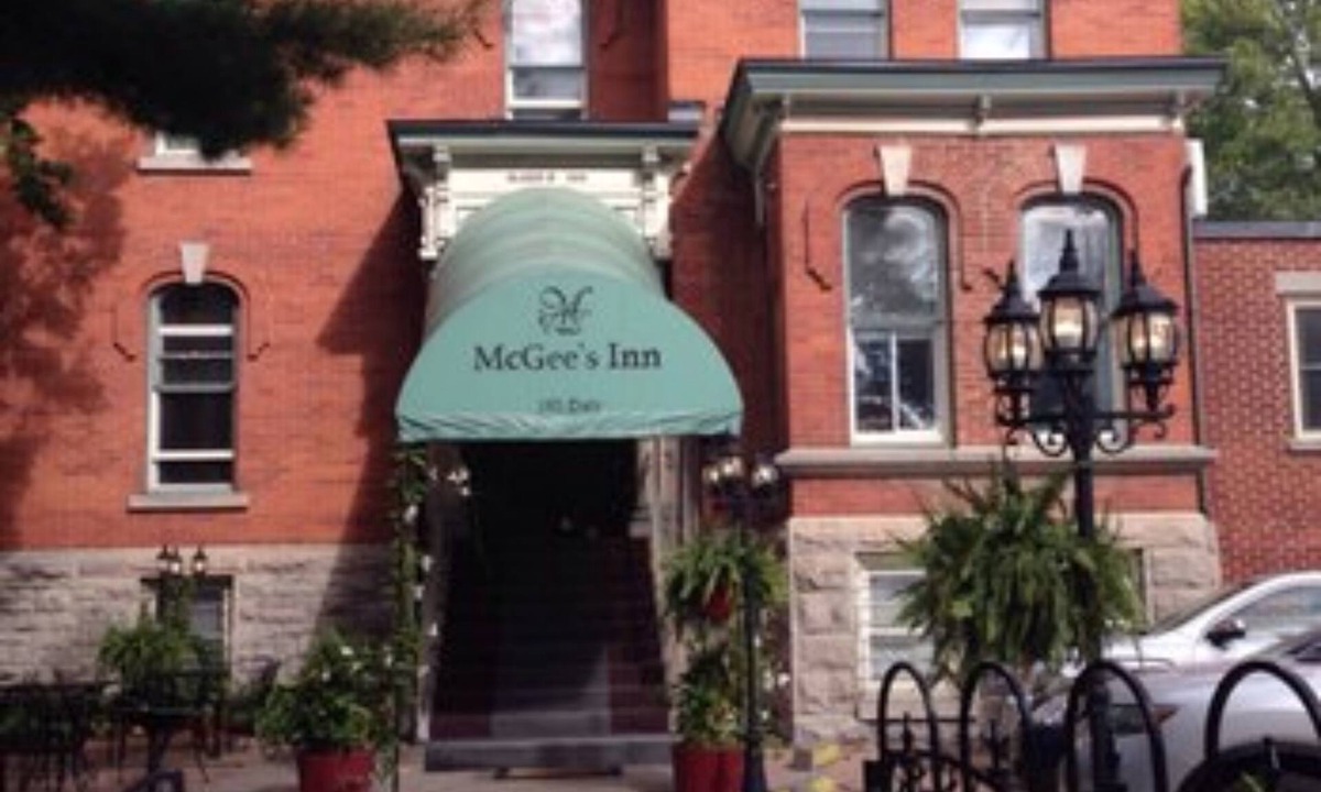 Downtown Ottawa Bed & Breakfast | Auberge McGee's Inn
