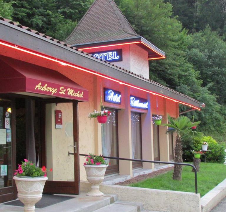 Saint-Martin-d'Uriage Hotel | AUBERGE SAINT MICHEL