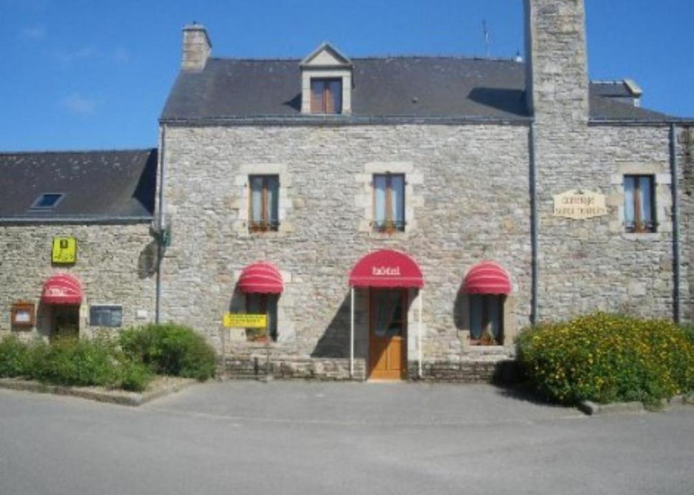 Pluherlin Hotel | Auberge Saint Hernin