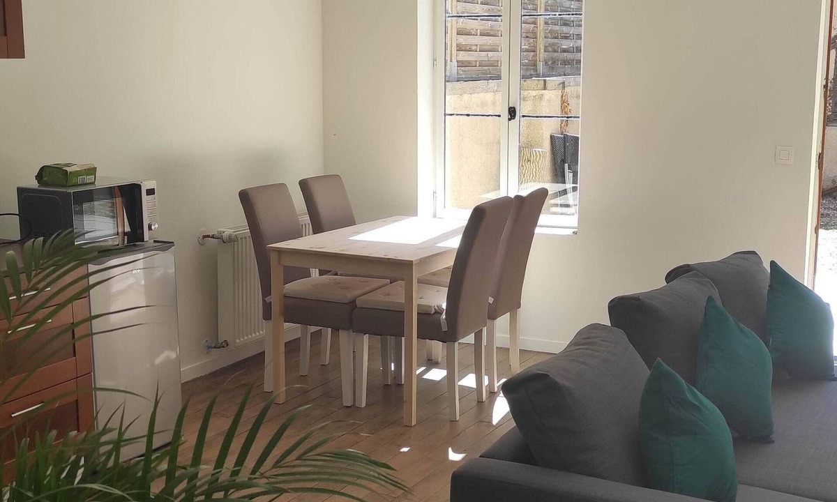 Aubigny-sur-Nere Apartment | Aubigny sur Nere Centre