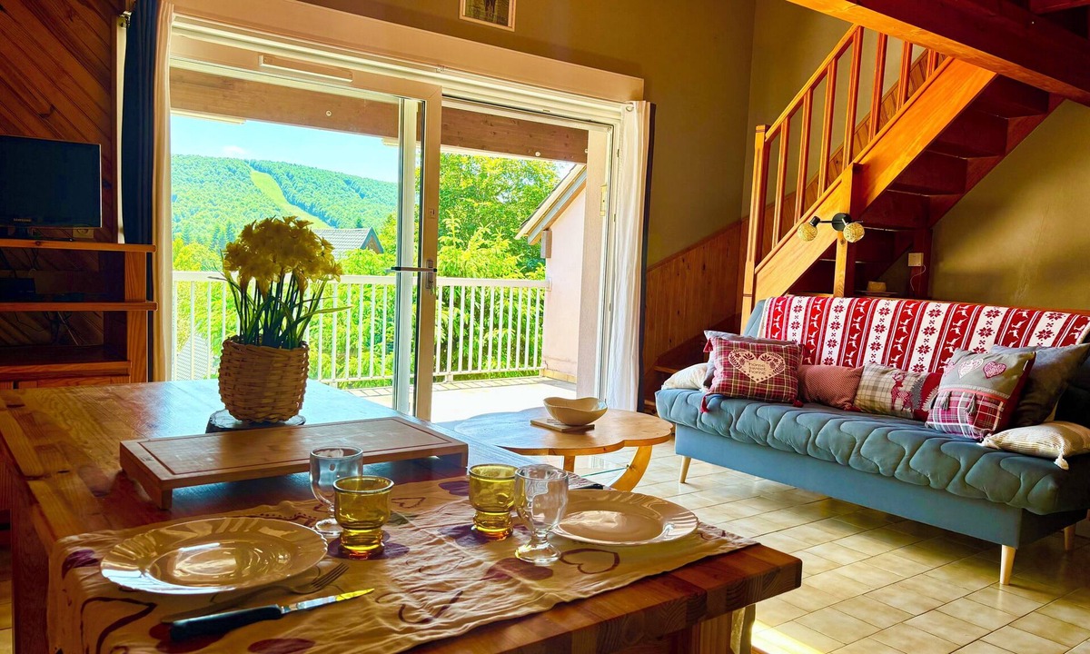 Prades-d'Aubrac House | Aubrac through the seasons