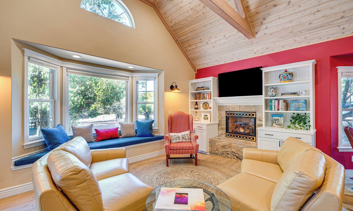 Auburn Cottage | Auburn Farmhouse w/Fireplace, Close to Wineries
