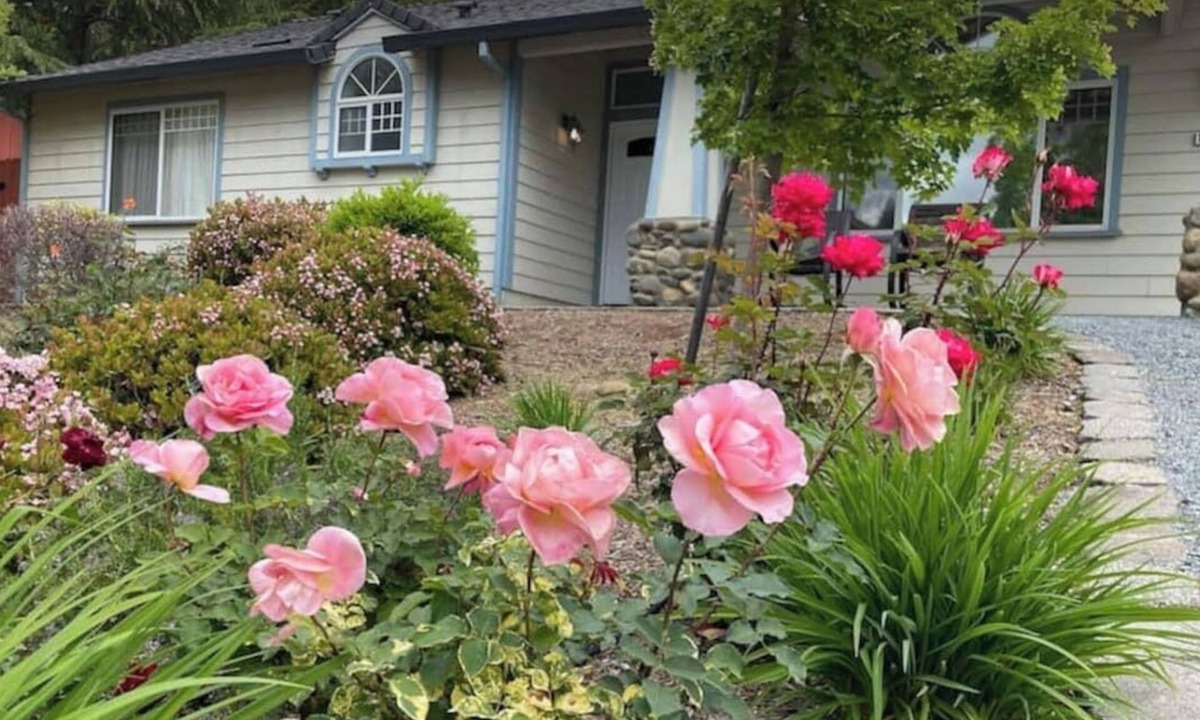 North Auburn House | Auburn Party of 8