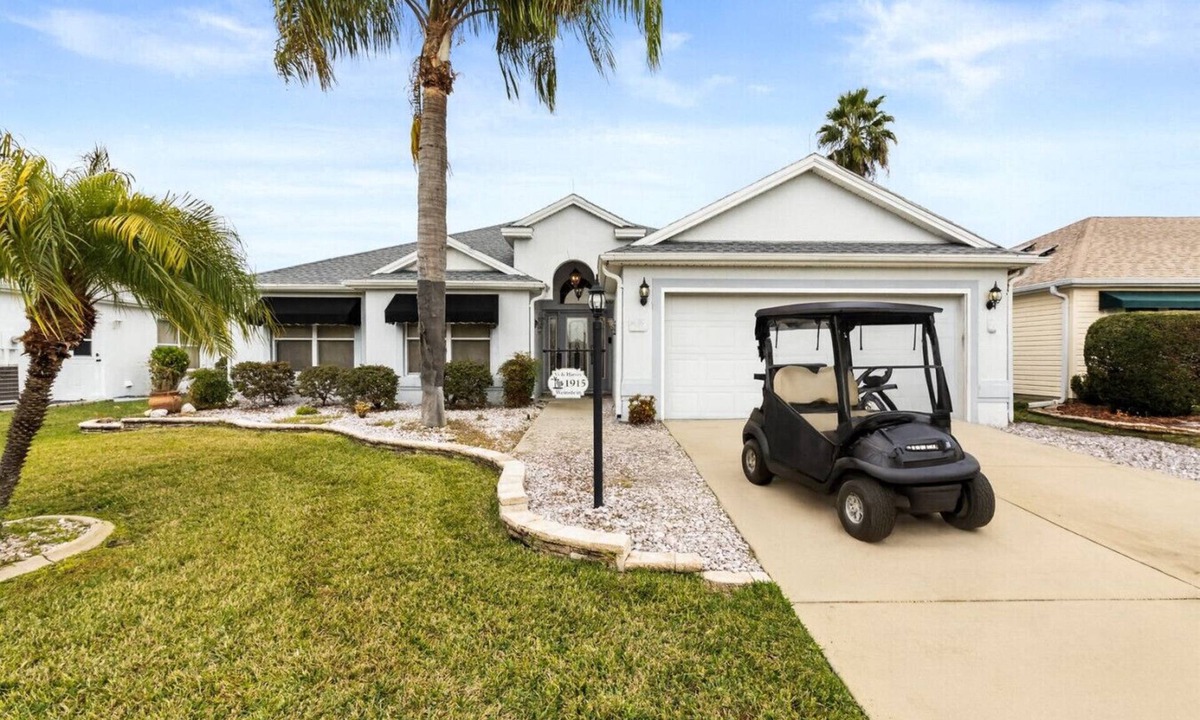 Santo Domingo House | Augustine Escape - Access to Golf Cart & Amenities
