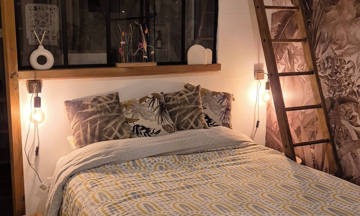 Ecuires Bed & Breakfast | Augustus and Simon's grove