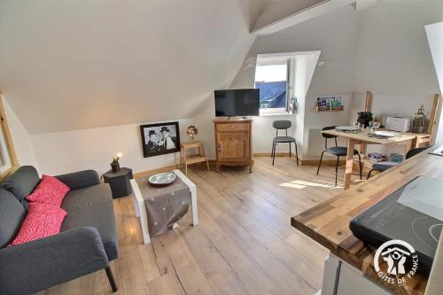 Saint-Brieuc House | Auprès de mon arbre