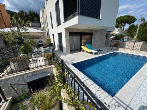Lovran Apartment | Aura Adriatica Olive - Luxury Apartment, private pool, sea view, parking