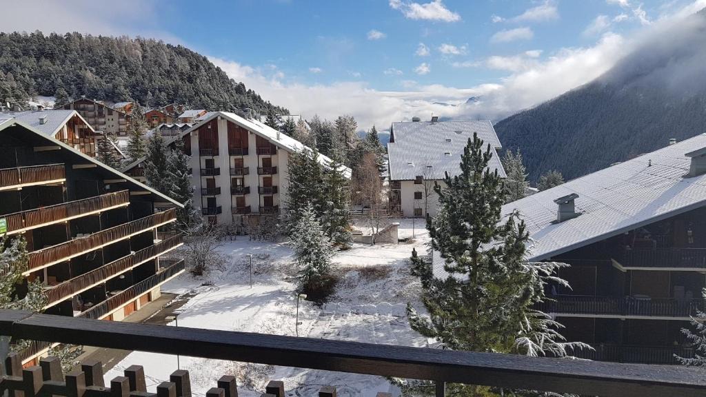 Saint-Etienne-de-Tinee Apartment | Auron Montain view