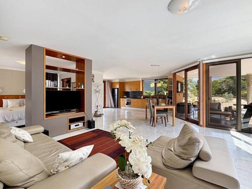 Pomonal Villa | Aurora Cottages - Mountain View