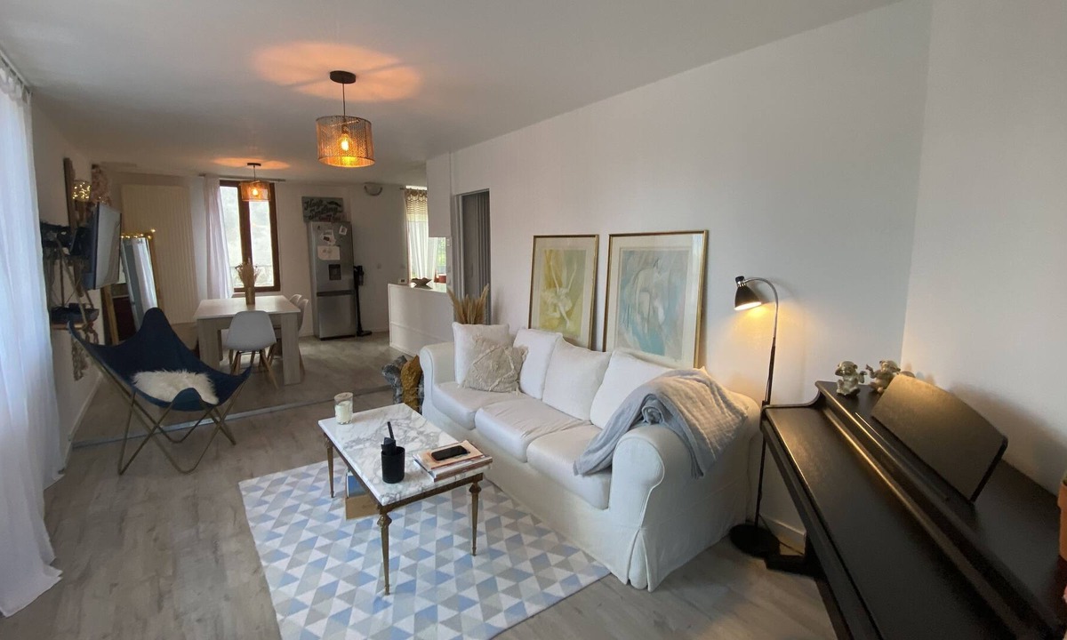 Saint-Baudel House | Aurora's house