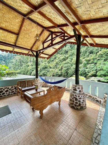 Bukit Lawang House | Aussie Inn Bukit Lawang