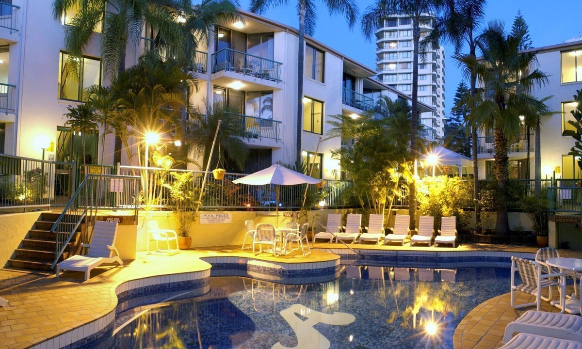Burleigh Heads Apartment | Aussie Resort