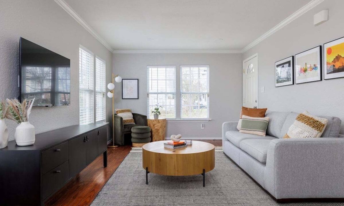 McKinley Heights House | Austin East Side Charmer: 3BR, Firepit, Outdoor Fun