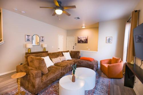 Austin House | Austin Getaway Patio, Games & Near Sixth Street