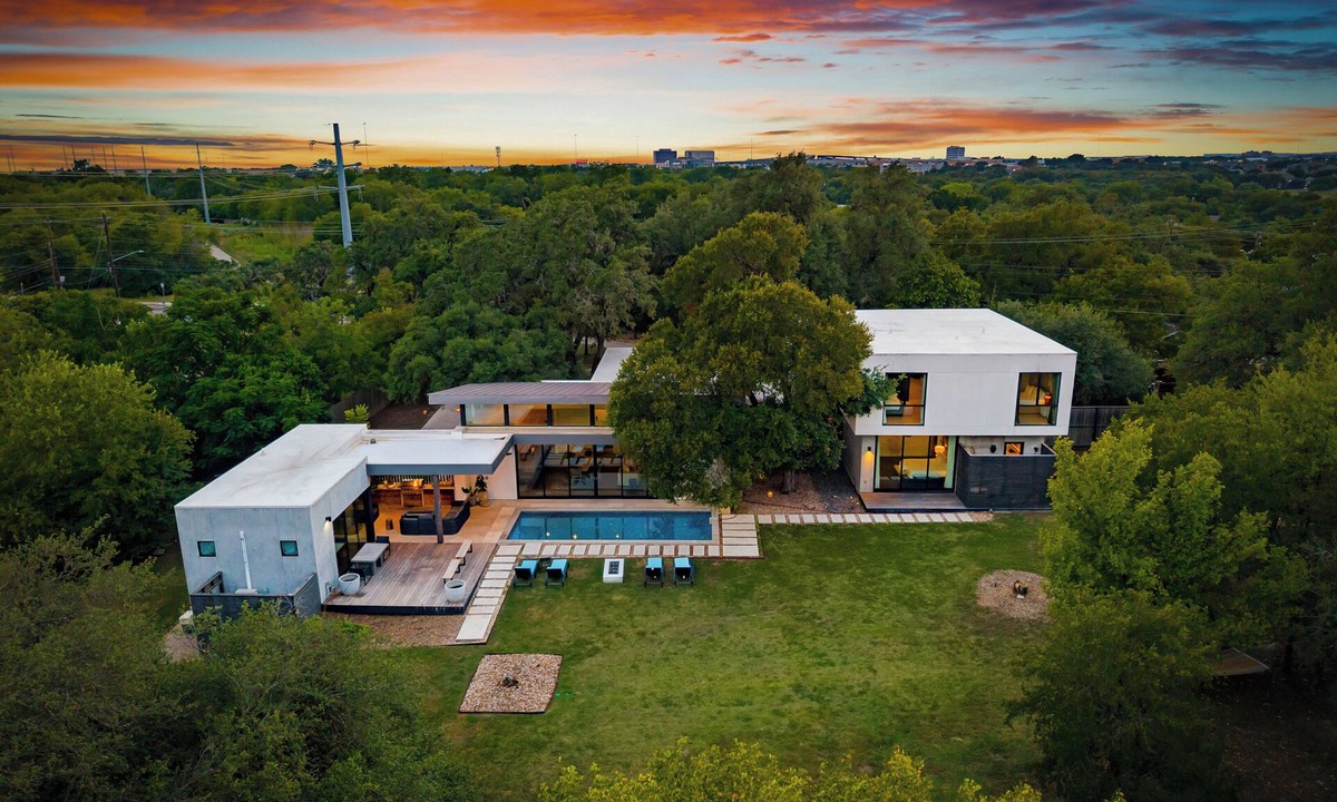 Parker Lane House | Austin Grove Pool, Fire Pit & Forest Views