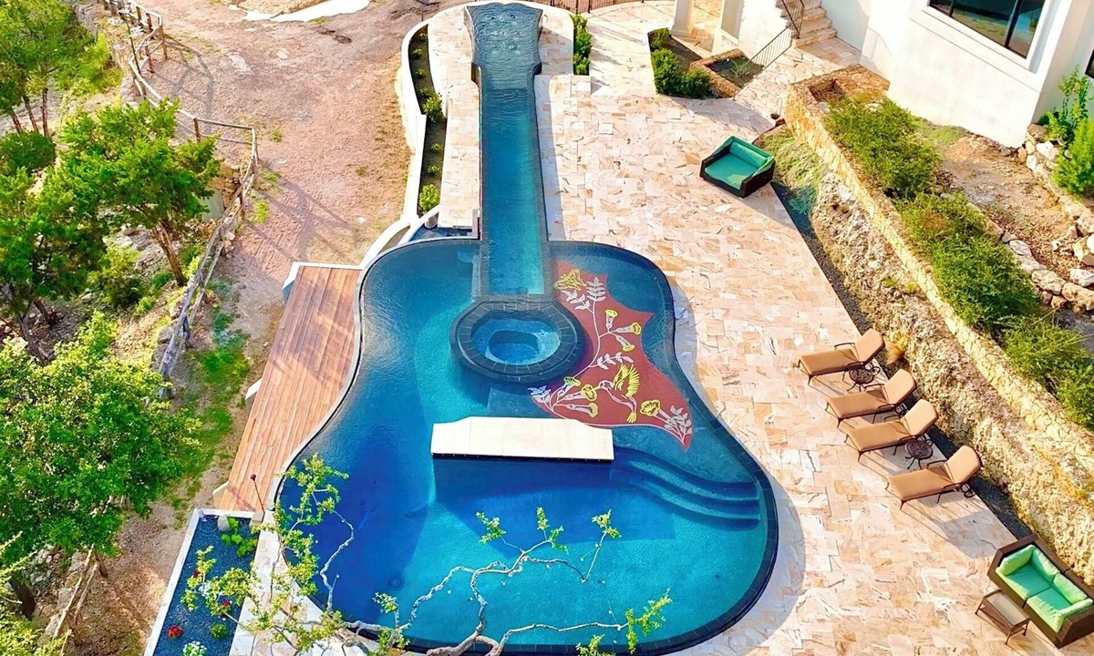 Leander Villa | Austin Guitar Pool | 87.5 FT Guitar Pool